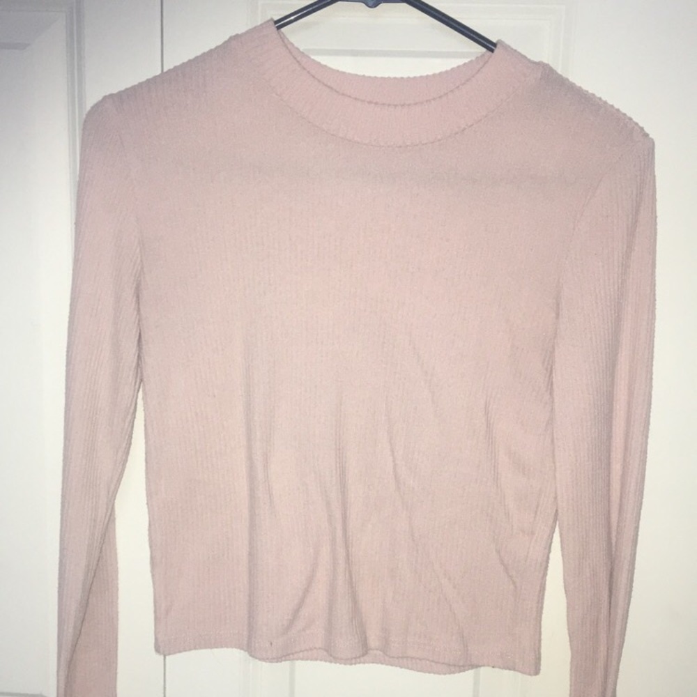 🎂 Light pink crop top